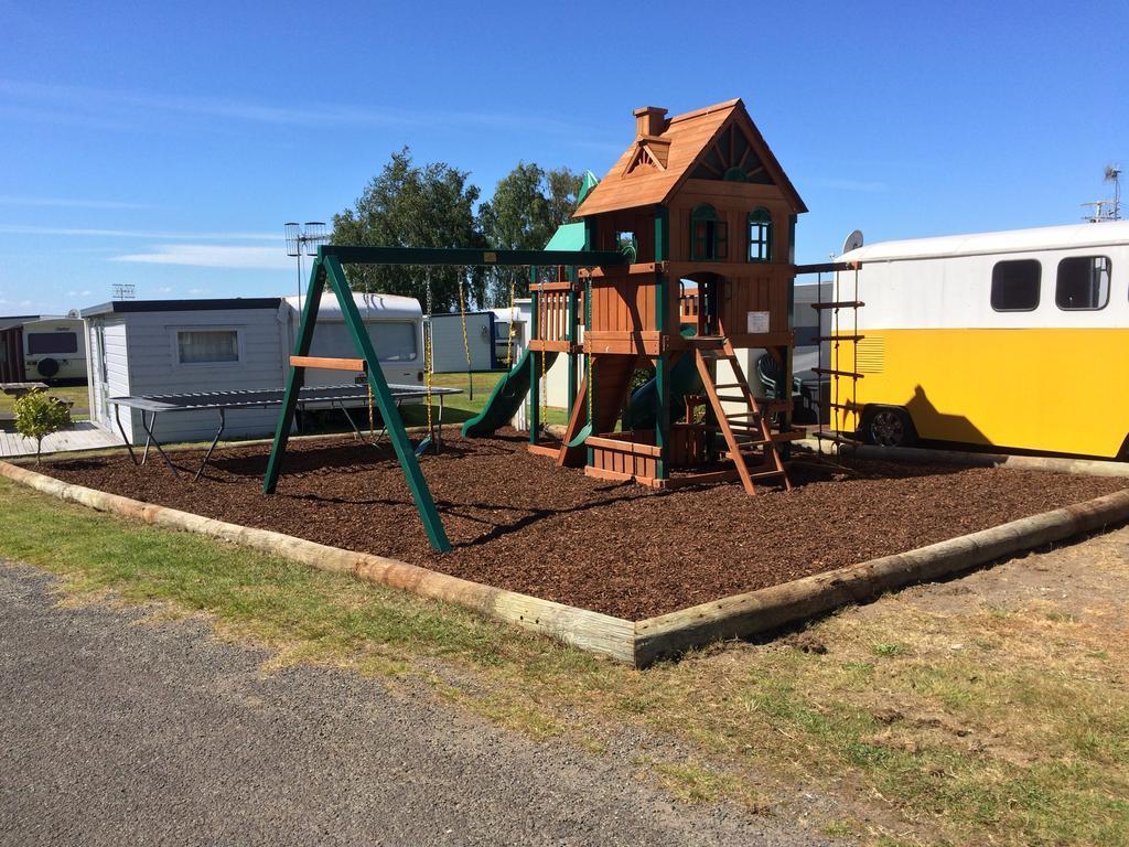 Motuoapa Bay Holiday Park Hotel Turangi Exterior photo